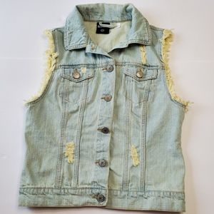 BDG Women’s Y2K Light Blue Wash Distressed Button Front Cotton Denim Jean Vest S